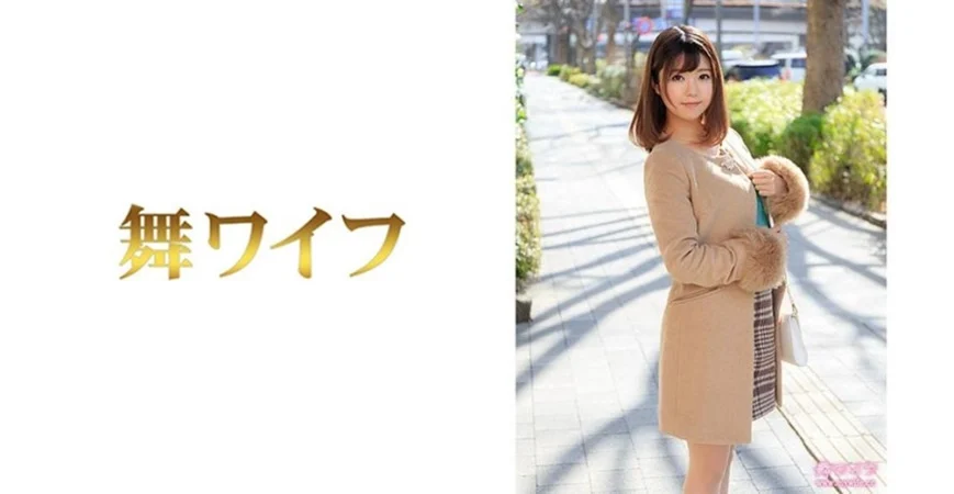 良家无套内射 极品颜值红唇美女 吃饱喝足回酒店开操 互舔口交骑乘抱着屁股操 抬腿侧入抽插
